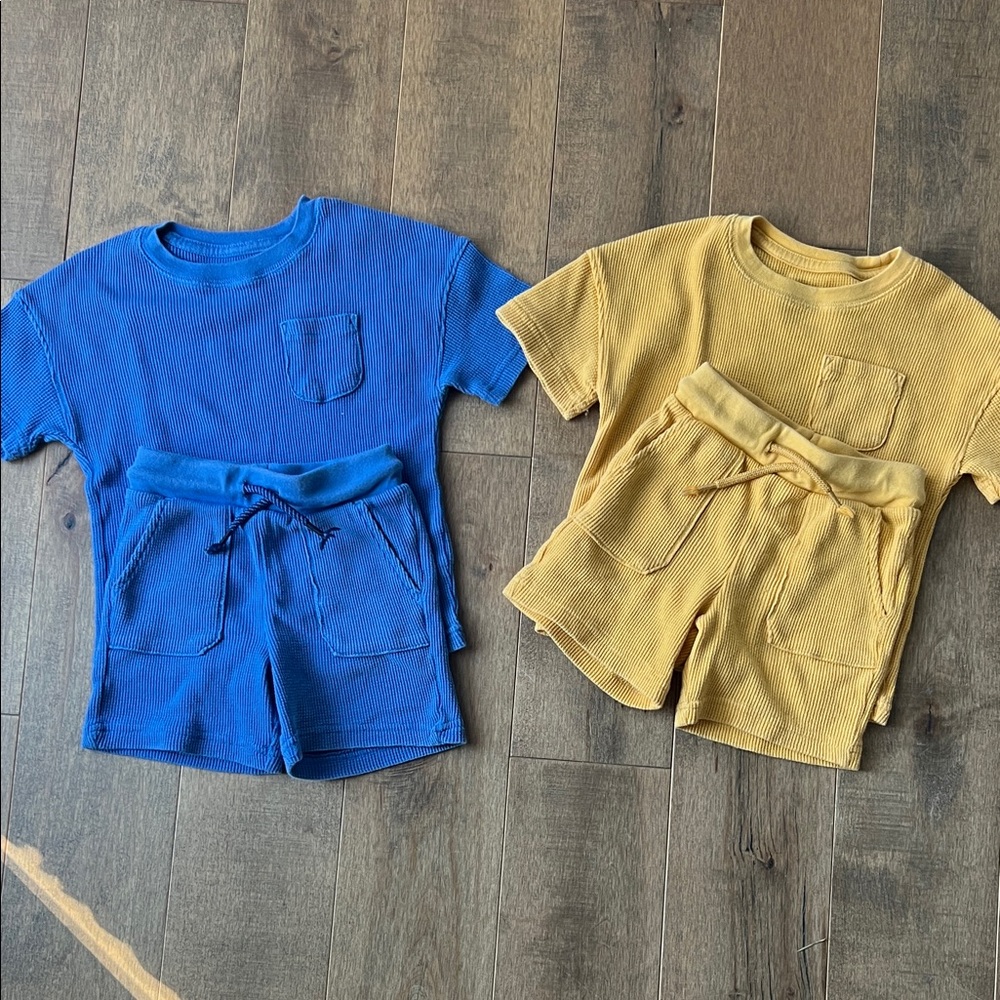 EUC cat and Jack, waffle knit short sets, blue and gold size 2T